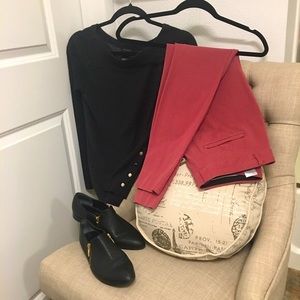 ✨ Moving sale 🚗- Banana Republic Sloan Berry Curvy Fit, Size 0